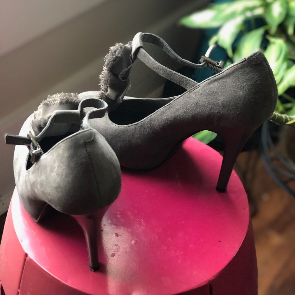 👠👠👠 - Picture 3 of 3